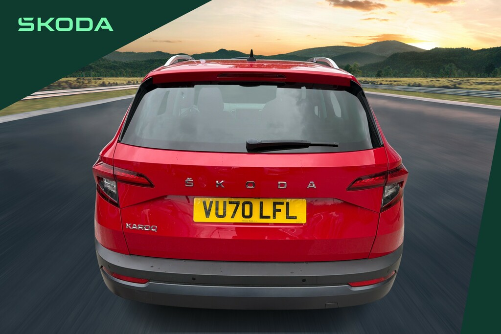 Skoda Karoq Edition Black #12