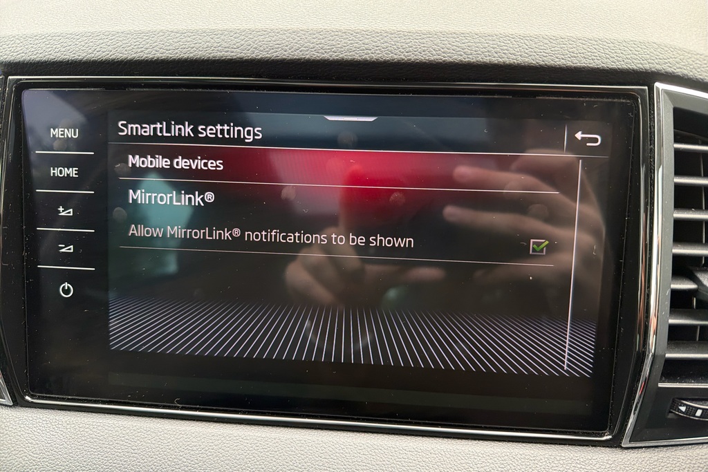 Skoda Karoq Edition Black #35