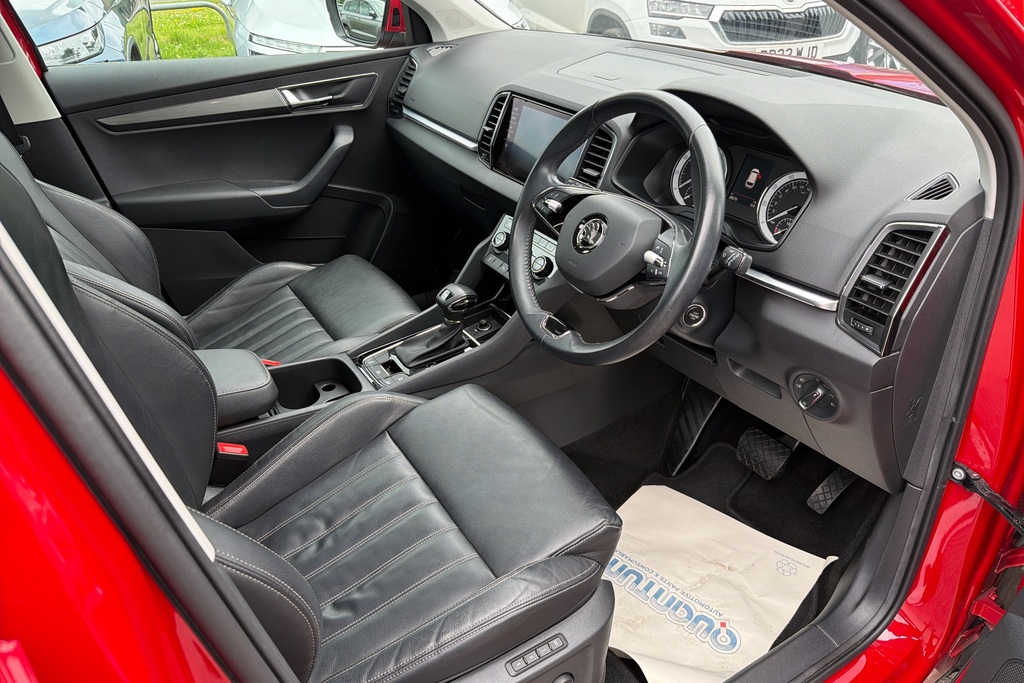 Skoda Karoq 1.5 Tsi Edition Dsg Red #6
