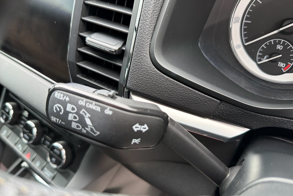 Skoda Karoq Edition Black #20