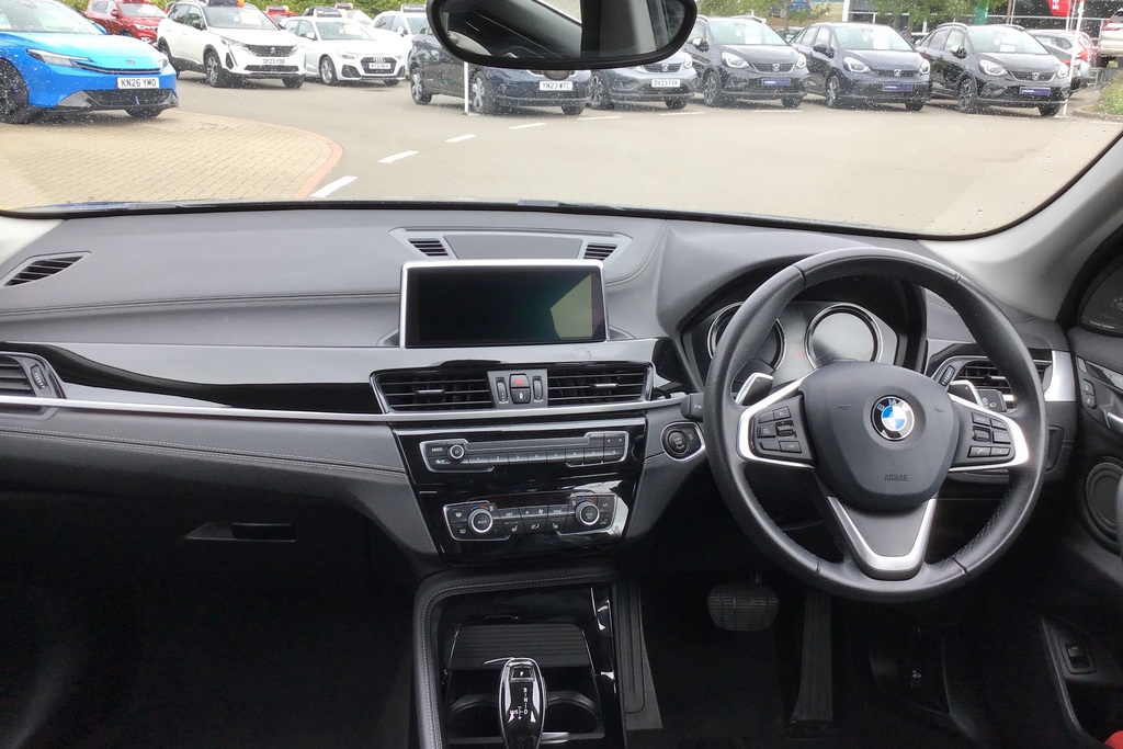 BMW X1 Xdrive 20I Xline Step Black #3
