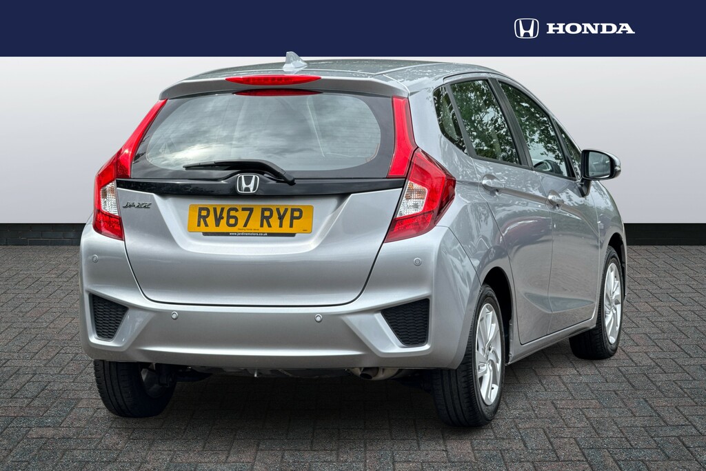Honda Jazz 1.3 Se Navi Cvt Silver #5