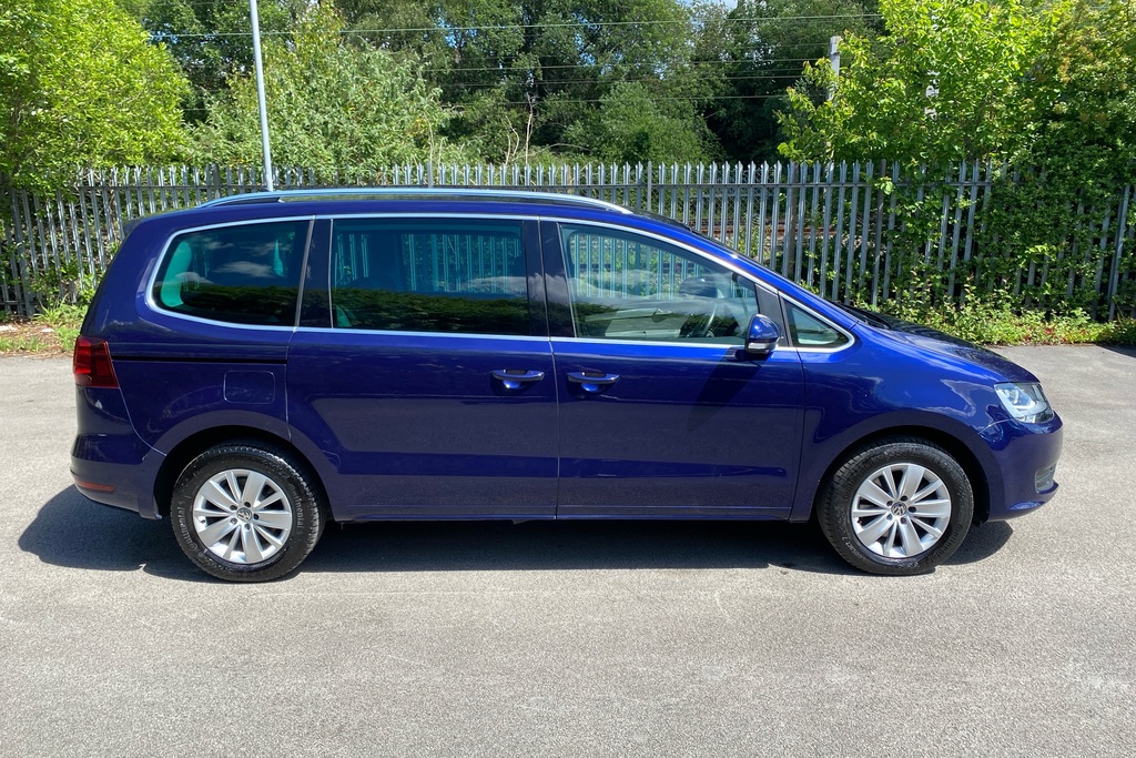 Volkswagen Sharan Mpv Blue #23