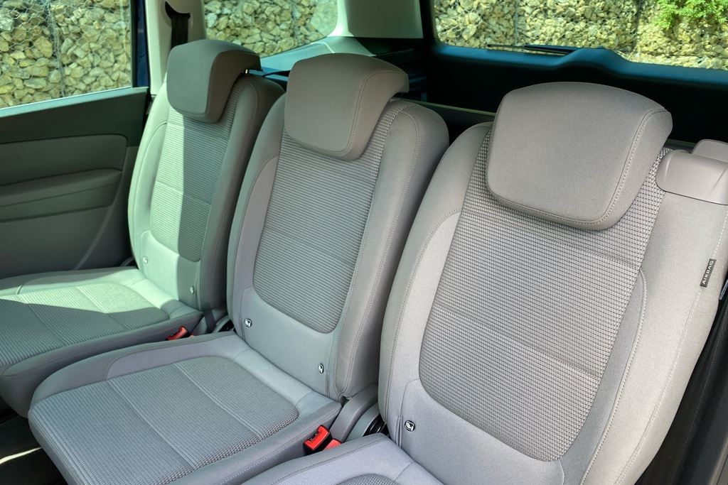 Volkswagen Sharan Mpv Blue #11