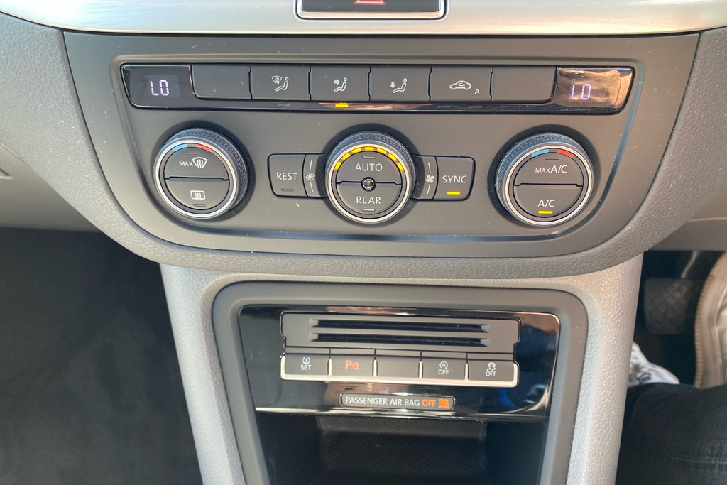 Volkswagen Sharan Mpv Blue #34