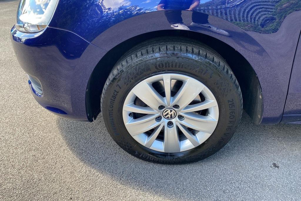 Volkswagen Sharan Mpv Blue #16