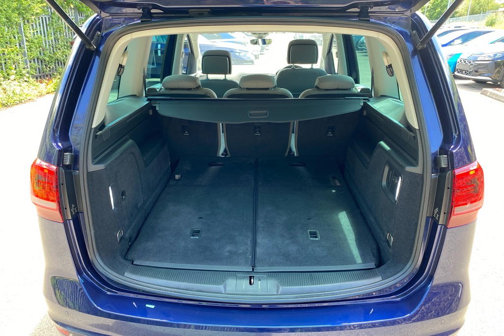 Volkswagen Sharan Mpv Blue #12