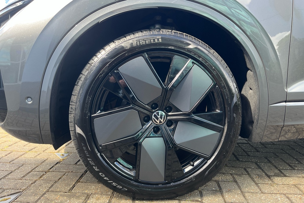 Volkswagen Touareg 3.0 V6 Tdi 4Motion 286 Final Edition Tip AO75HUK Grey #5