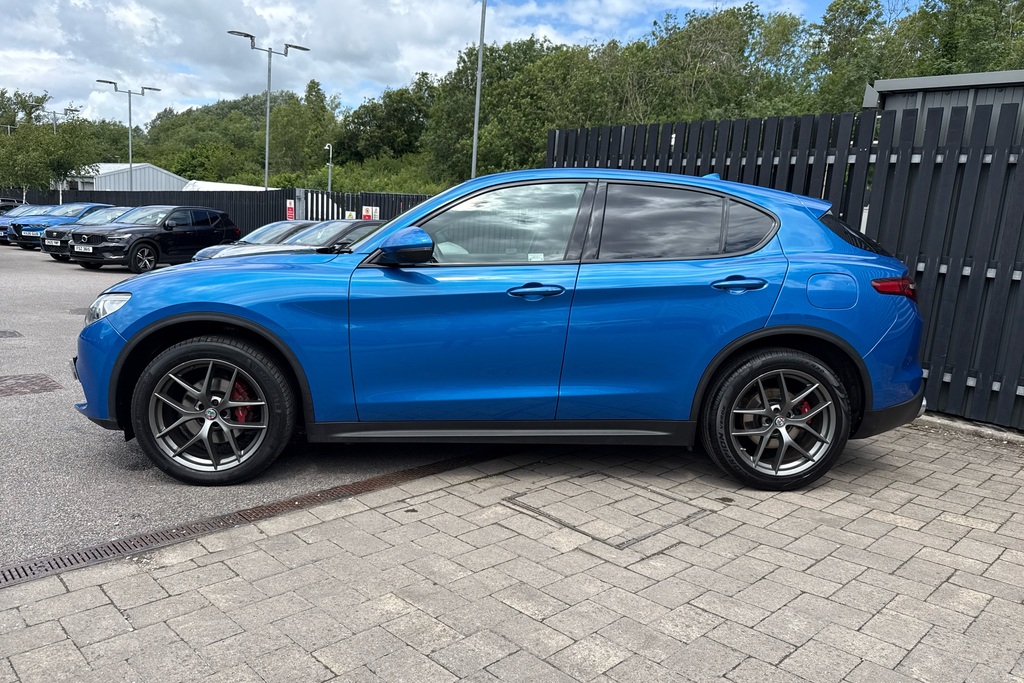 Alfa Romeo Stelvio 2.0 Turbo 280 Speciale Blue #9