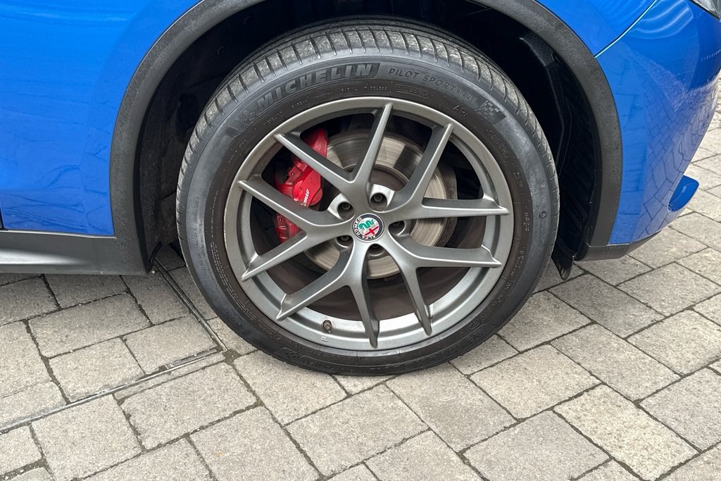 Alfa Romeo Stelvio 2.0 Turbo 280 Speciale Blue #81