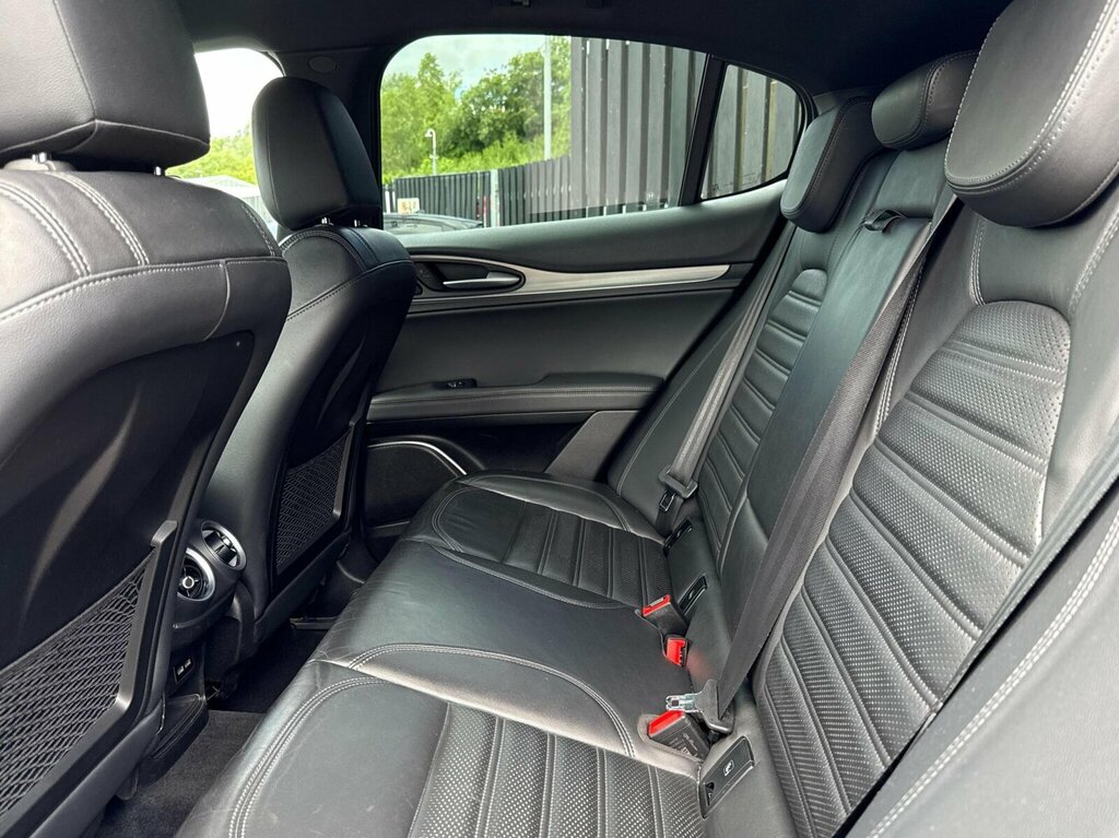 Alfa Romeo Stelvio 2.0 Turbo 280 Speciale Blue #18