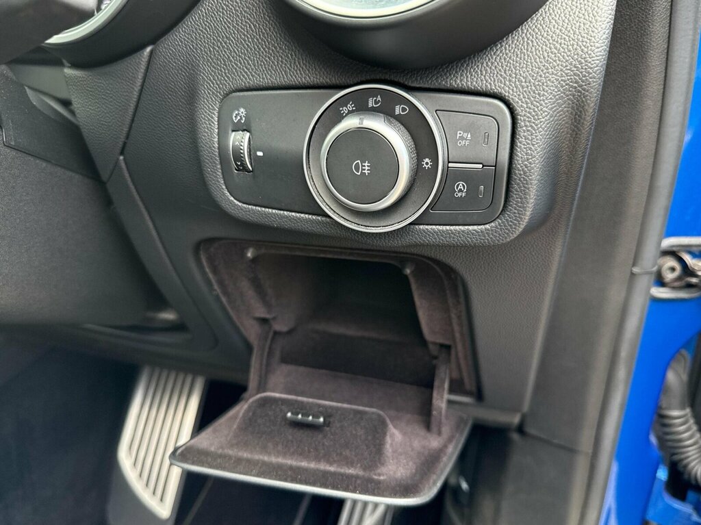 Alfa Romeo Stelvio 2.0 Turbo 280 Speciale Blue #38
