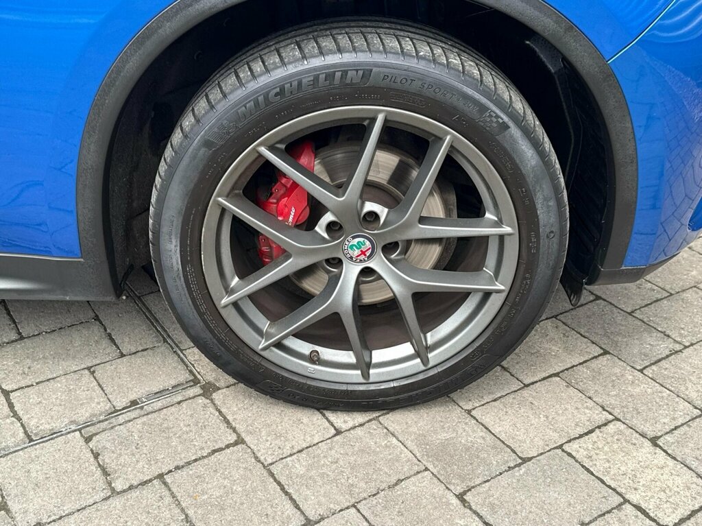 Alfa Romeo Stelvio 2.0 Turbo 280 Speciale Blue #82