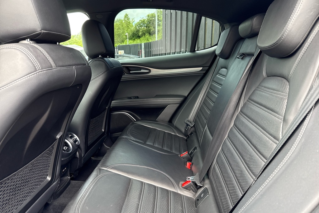Alfa Romeo Stelvio 2.0 Turbo 280 Speciale Blue #17