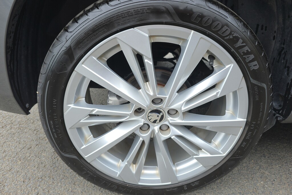 Skoda Kamiq 1.0 Tsi Se L Dsg Grey #5