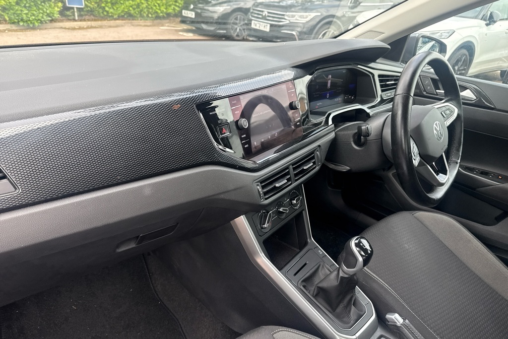 Volkswagen Polo 1.0 Life FG73NVD Grey #2