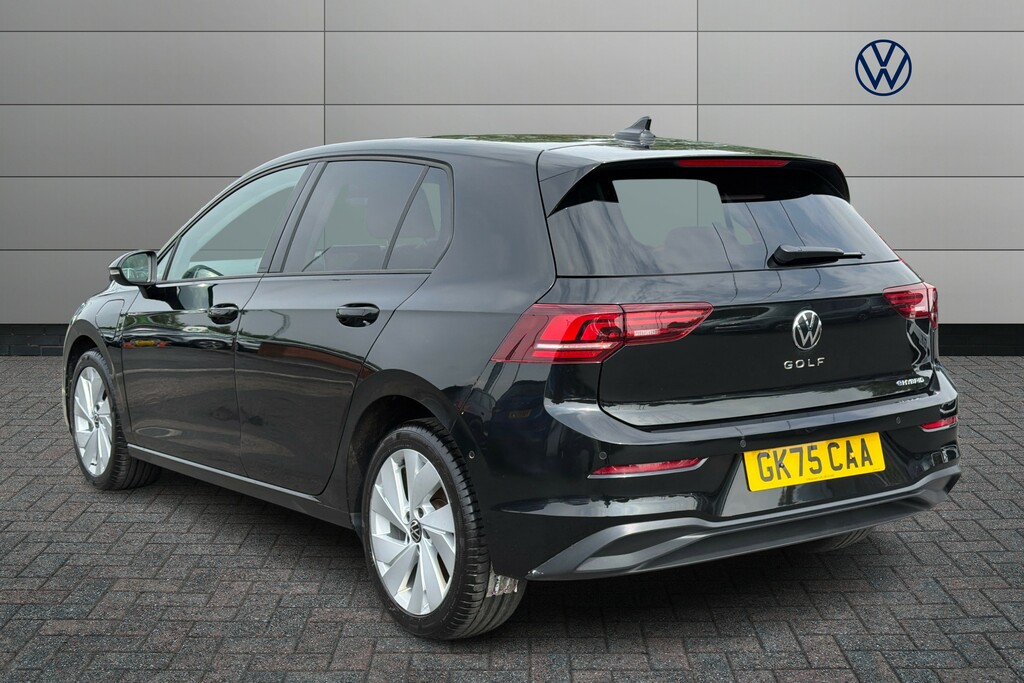 Volkswagen Golf 1.5 Tsi 204 Match Ehybrid Dsg GK75CAA Black #3