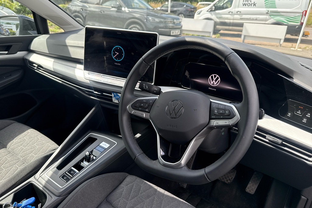 Volkswagen Golf 1.5 Tsi 204 Match Ehybrid Dsg GK75BZS Black #6