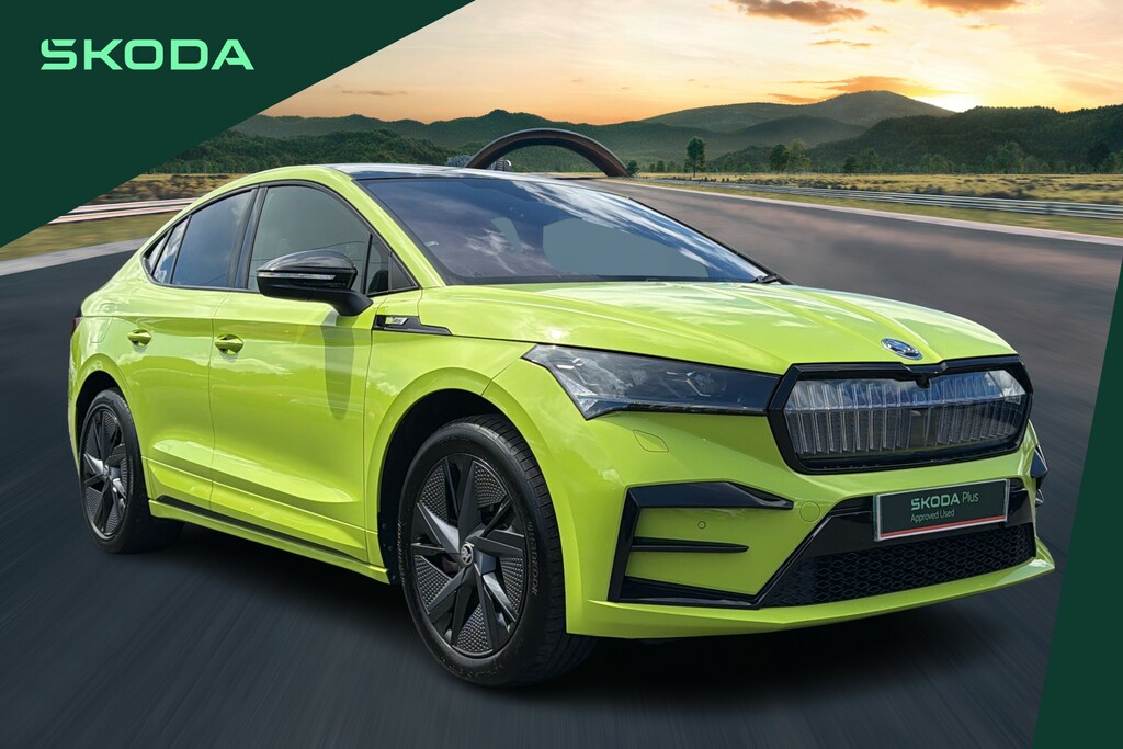 Skoda ENYAQ 220Kw Vrs 82Kwh 4X4 Green