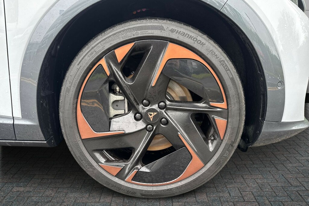 Cupra Tavascan 210Kw V2 77Kwh White #5