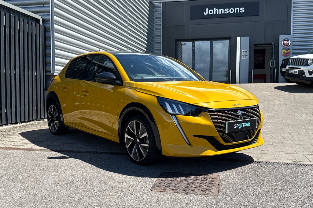 Peugeot e-208 50Kwh Gt 7Kw Charger Yellow #3