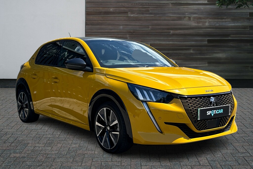 Peugeot e-208 50Kwh Gt 7Kw Charger Yellow