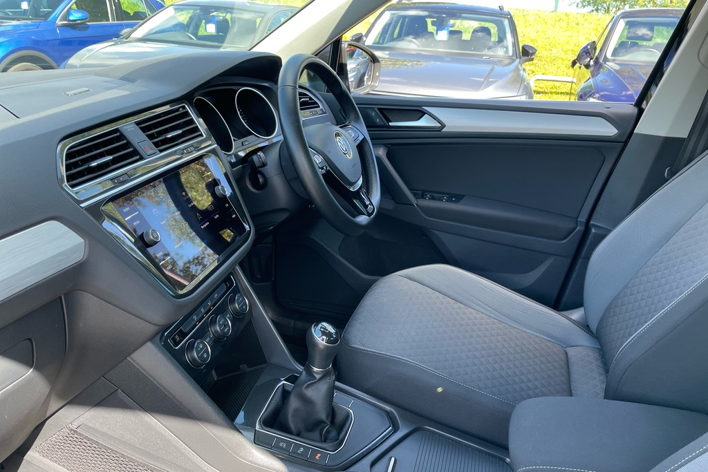Volkswagen Tiguan 2.0 Tdi 150 Match Black #2