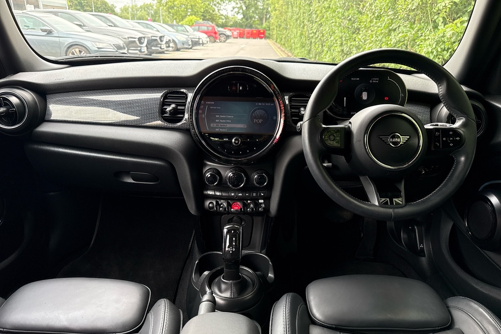 Mini Hatch 1.5 Cooper Exclusive Premium WR23ZFD Red #3