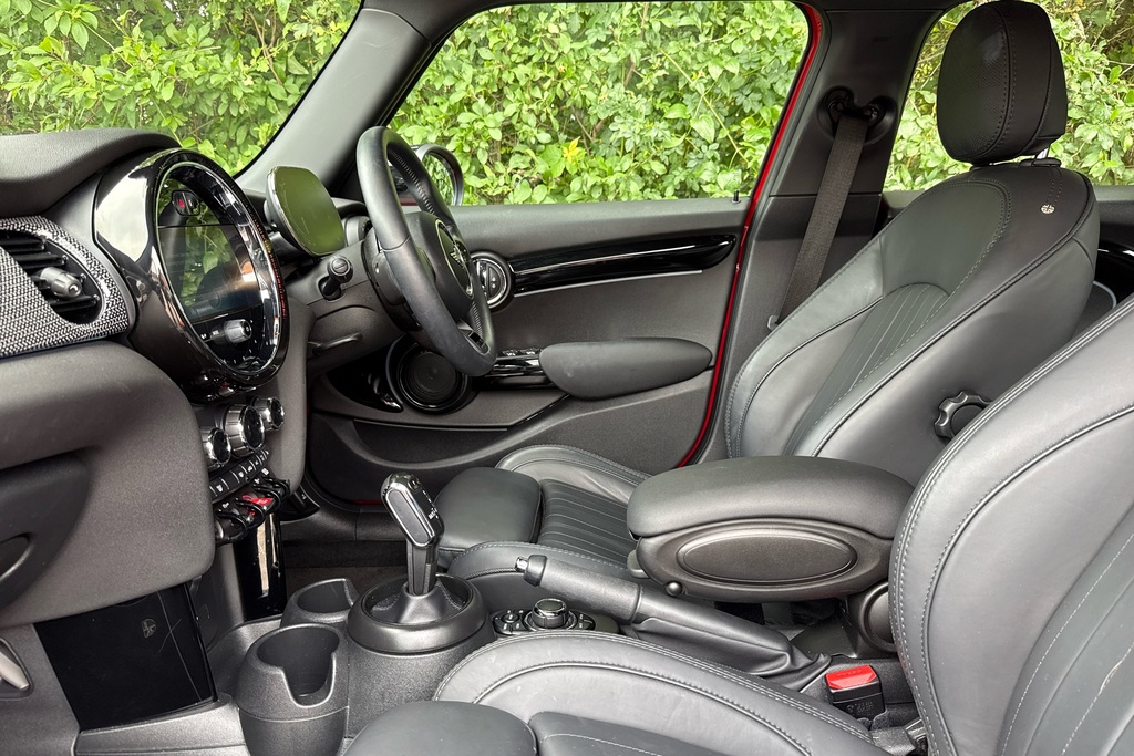 Mini Hatch 1.5 Cooper Exclusive Premium WR23ZFD Red #6