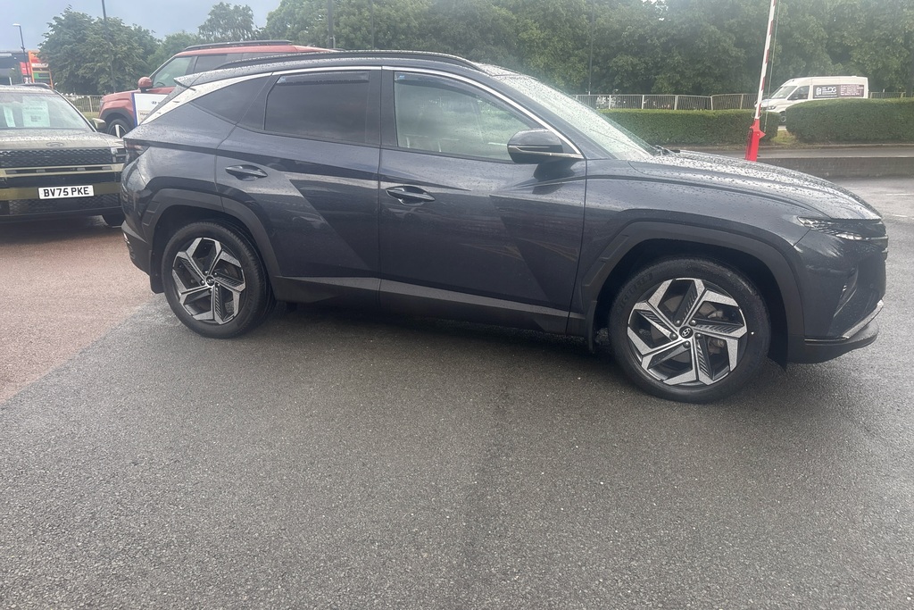 Hyundai Tucson Se Connect Black #25