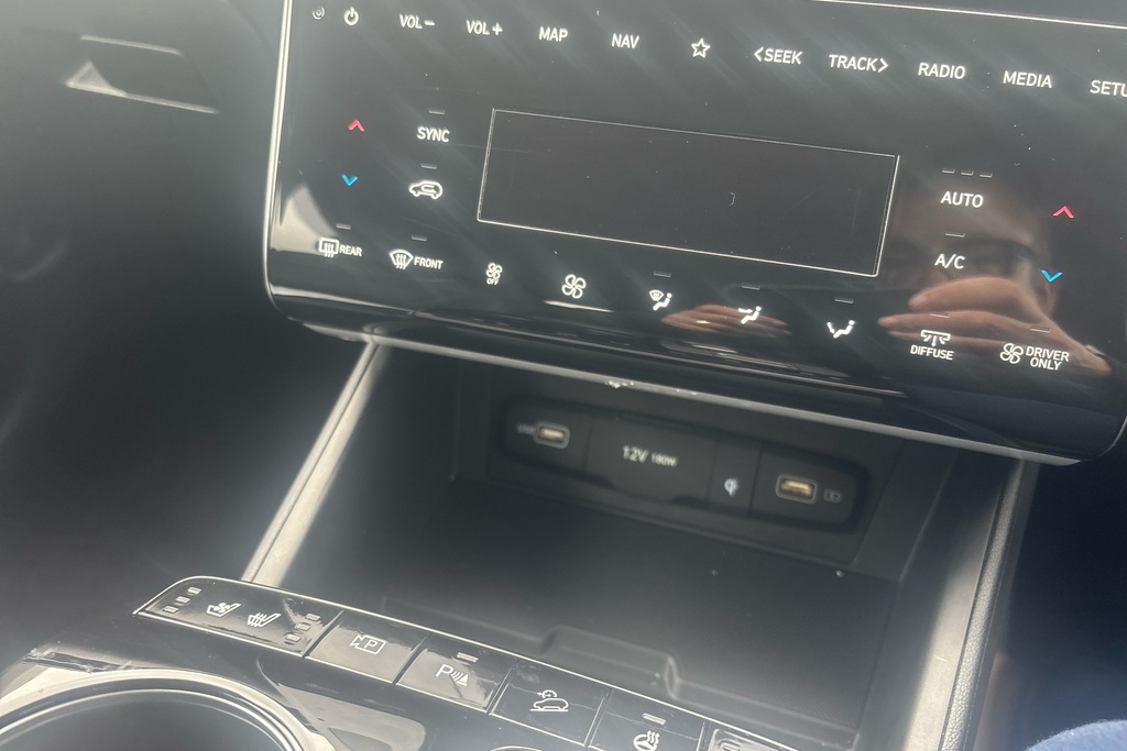 Hyundai Tucson Se Connect Black #14