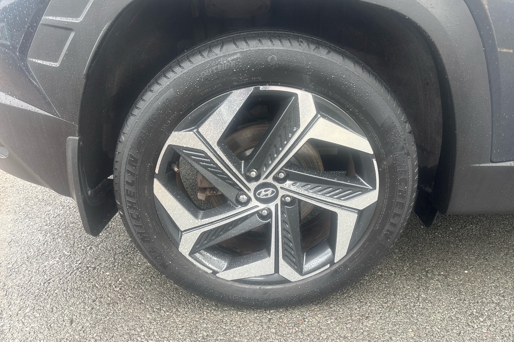 Hyundai Tucson Se Connect Black #7