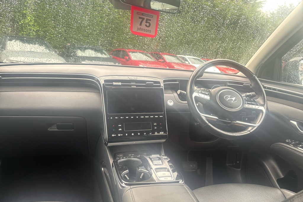 Hyundai Tucson Se Connect Black #3