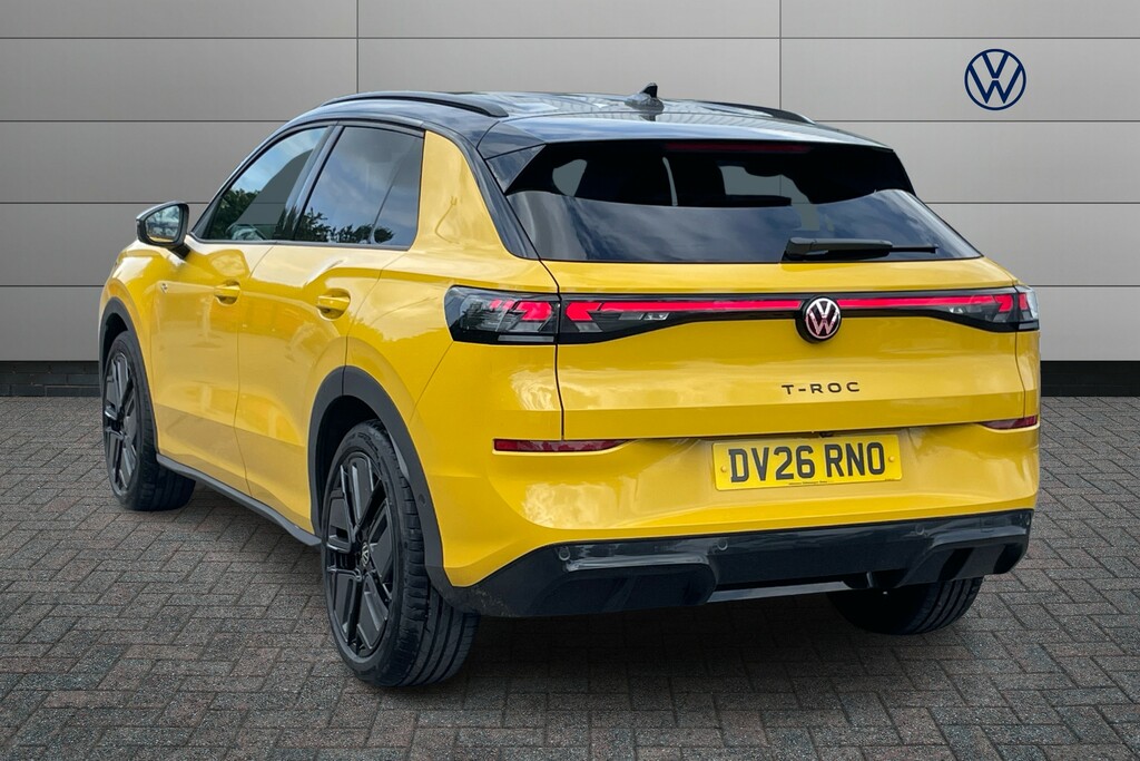 Volkswagen T-Roc 1.5 Etsi 150 R-line Dsg DV26RNO Black #3