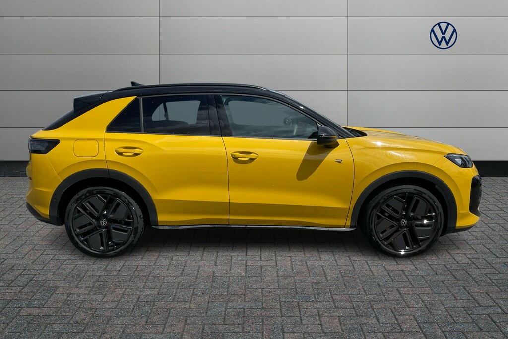 Volkswagen T-Roc 1.5 Etsi 150 R-line Dsg DV26RNO Black #4
