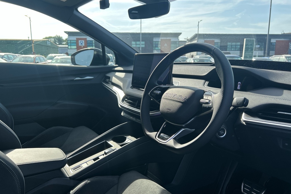 Skoda ENYAQ 210Kw 85 Sportline 82Kwh DK26ZHR Green #6