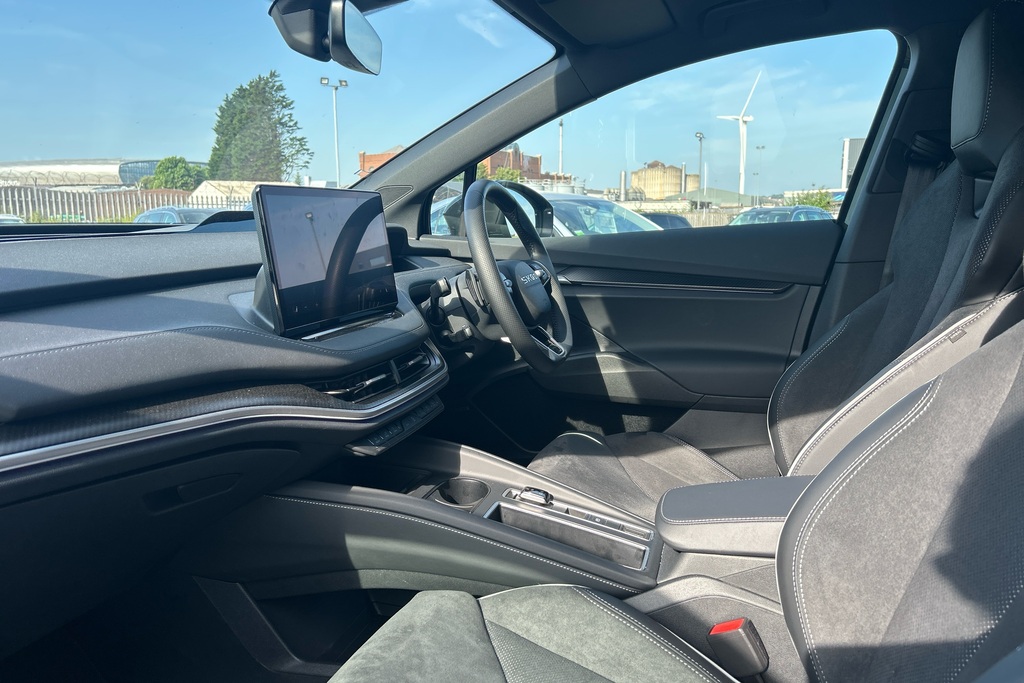 Skoda ENYAQ 210Kw 85 Sportline 82Kwh DK26ZHR Green #2
