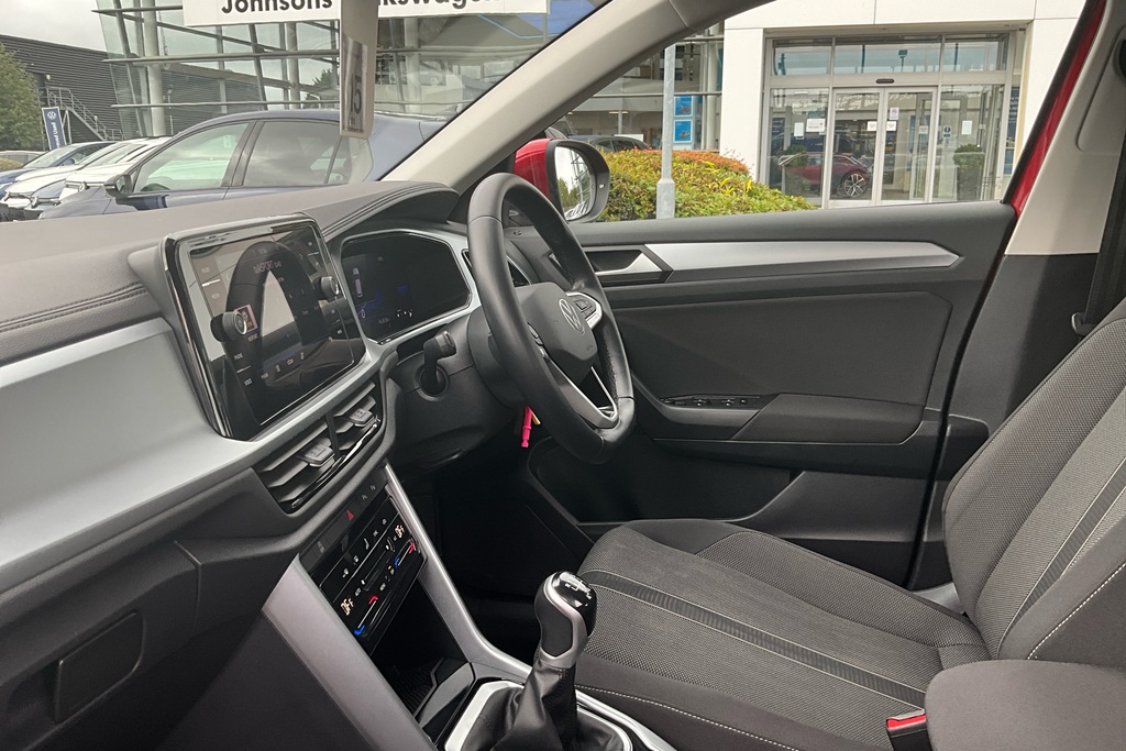 Volkswagen T-Roc 1.5 Tsi Life WP23AEO Red #2
