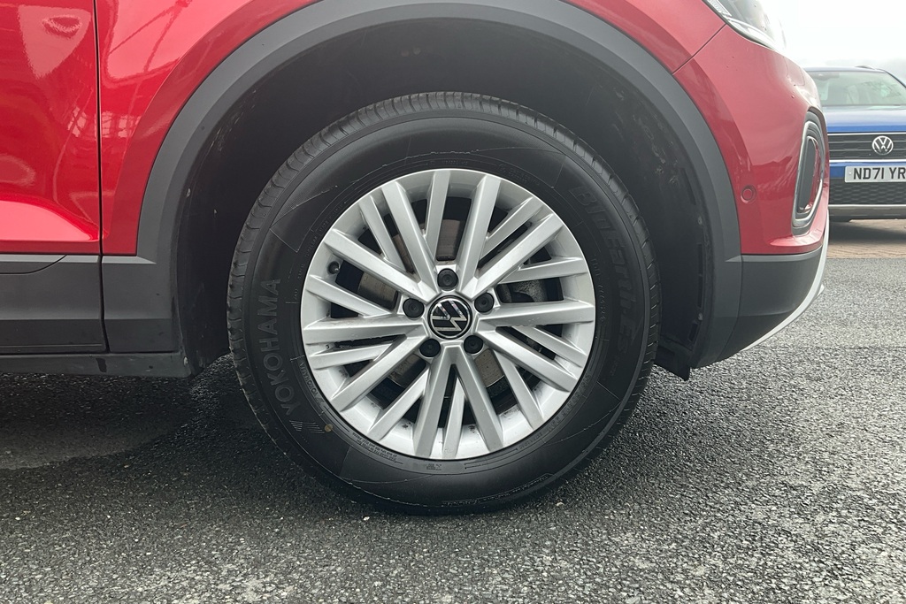 Volkswagen T-Roc 1.5 Tsi Life WP23AEO Red #5