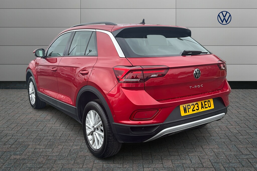 Volkswagen T-Roc 1.5 Tsi Life WP23AEO Red #3