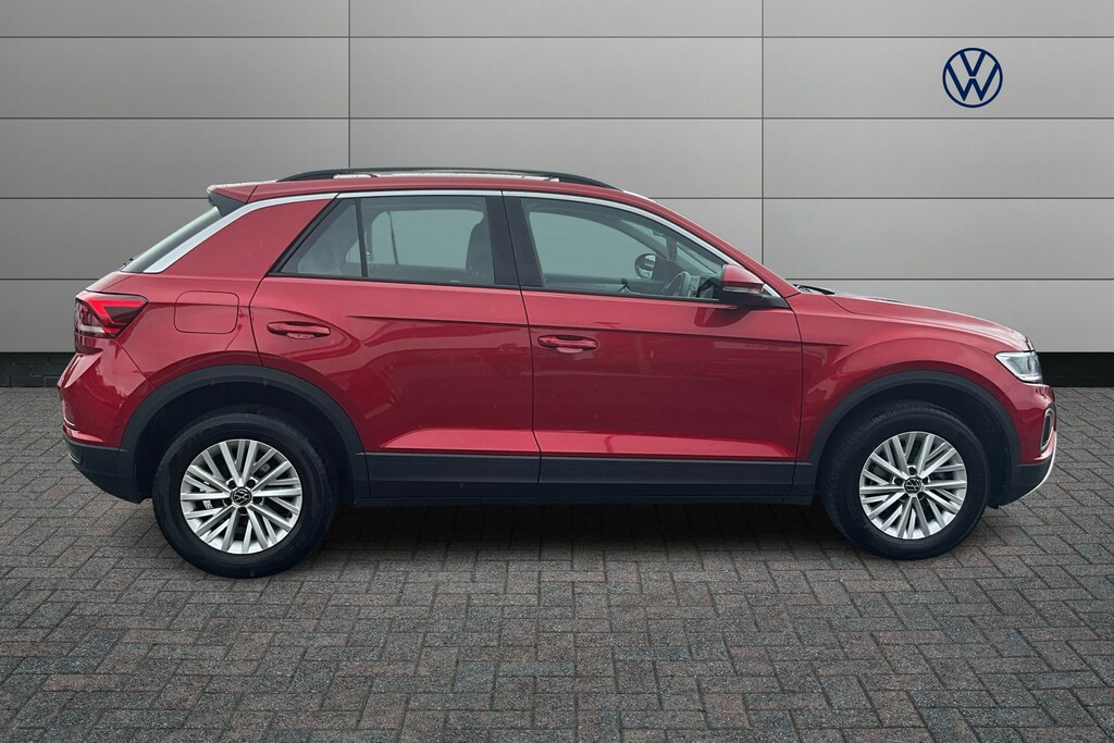 Volkswagen T-Roc 1.5 Tsi Life WP23AEO Red #4