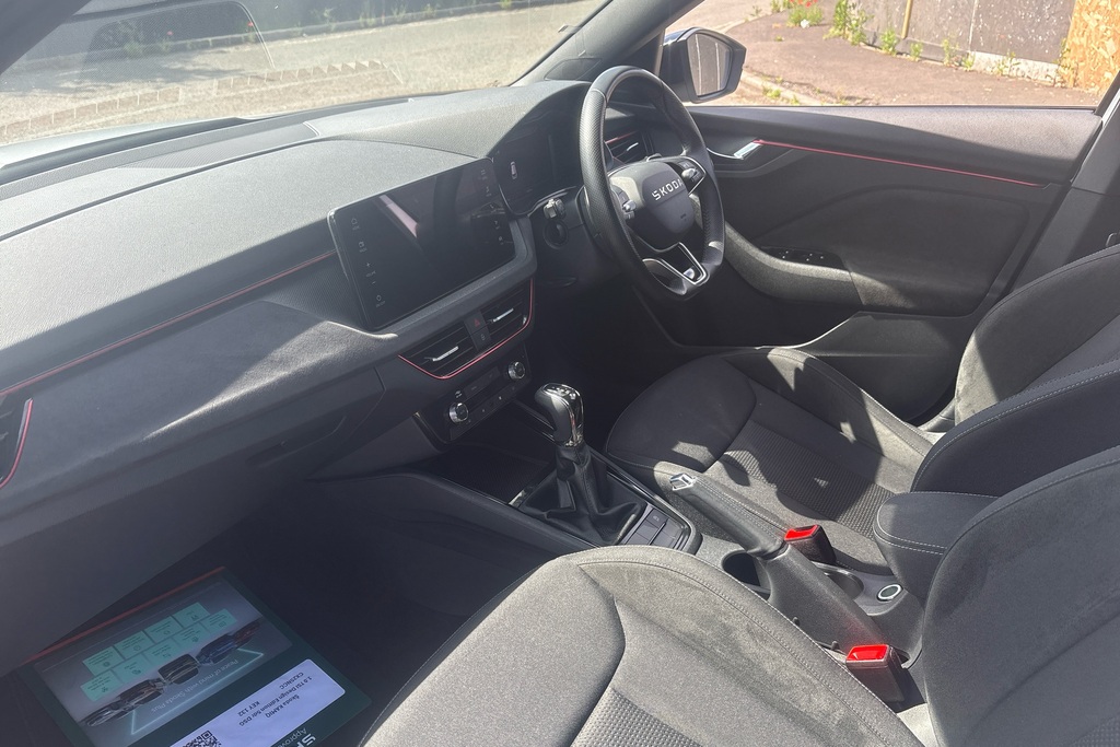 Skoda Kamiq 1.0 Tsi Design Edition Dsg CX25NCC Silver #2