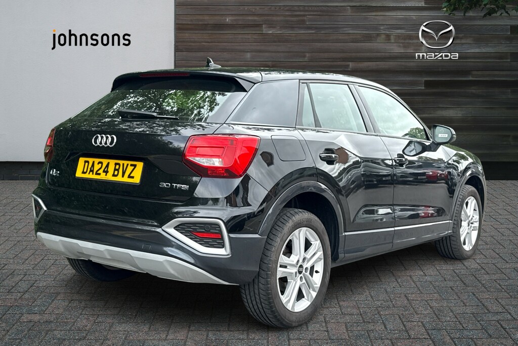 Audi Q2 30 Tfsi Sport DA24BVZ Black #5
