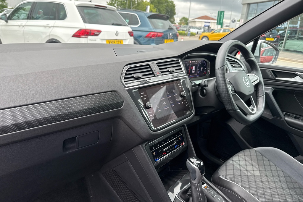 Volkswagen Tiguan 2.0 Tdi R-line Edition Dsg DF72YRR Silver #2