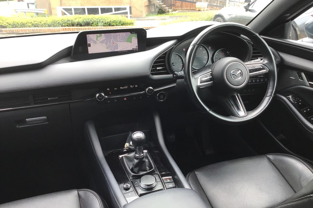 Mazda 3 2.0 E-skyactiv-x Mhev Sport Lux Hatchback Petr  #3