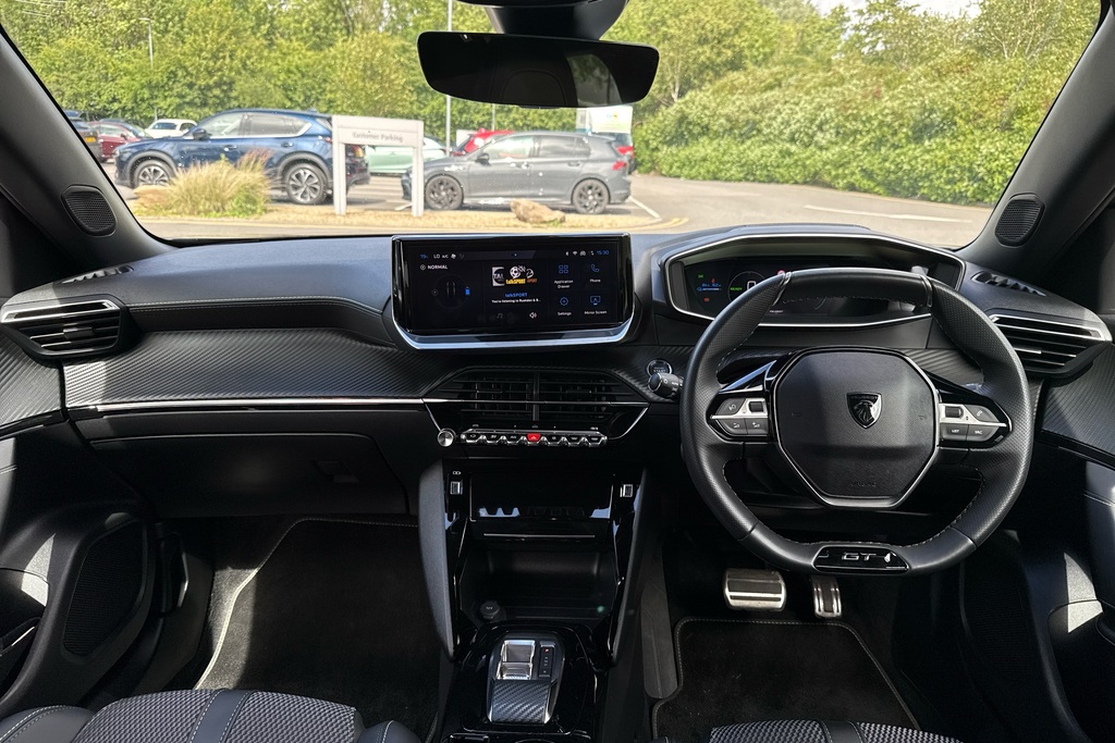 Peugeot e-2008 100Kw Gt 50Kwh Grey #3