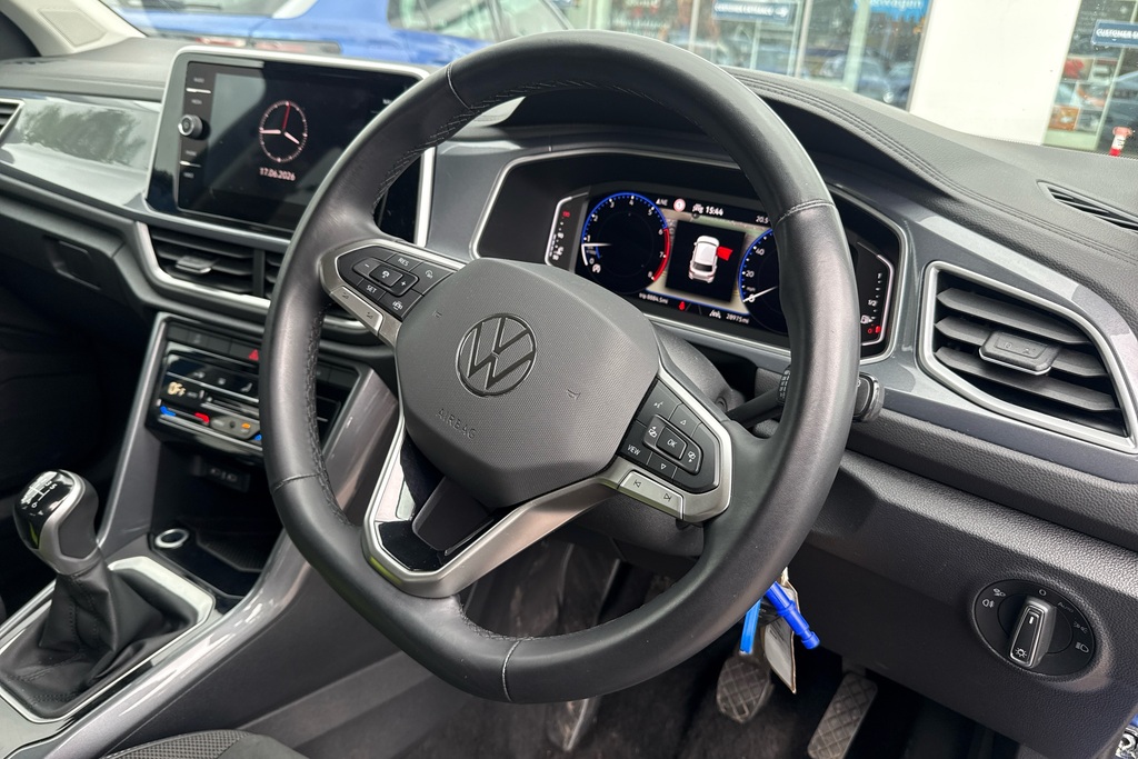Volkswagen T-Roc 1.5 Tsi Style GD25NTN Blue #6