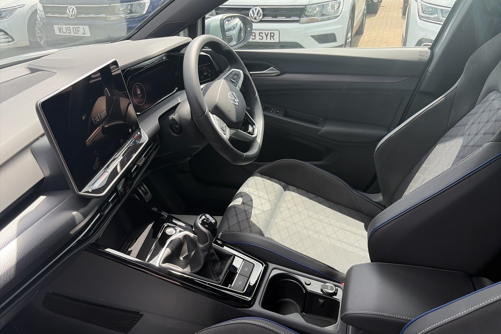 Volkswagen Golf 1.5 Tsi 150 R-line GJ75KUP Silver #2