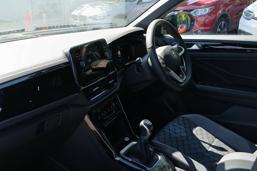 Volkswagen T-Roc 1.5 Tsi Black Edition Plus Black #2