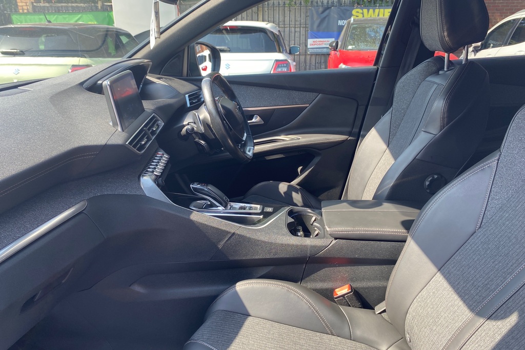 Peugeot 3008 1.6 Bluehdi 120 Gt Line Eat6 Black #6